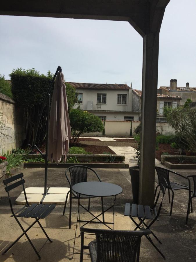 Beautifully Renovated Rooms On Place New York Angoulême Exteriér fotografie